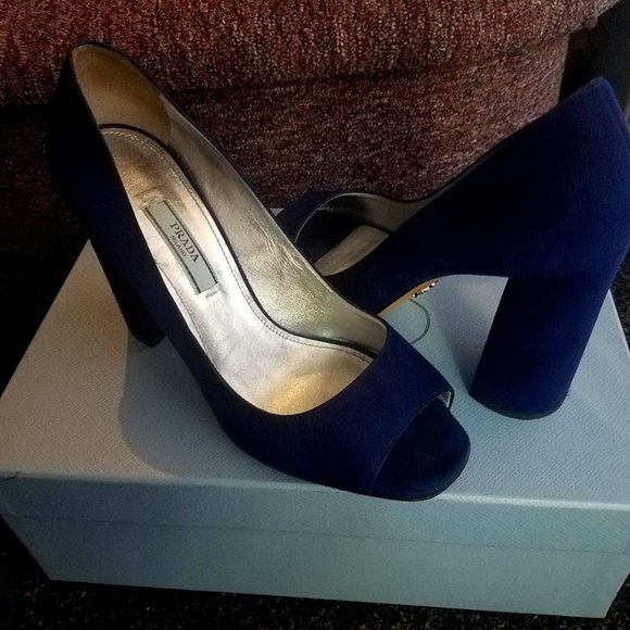 PRADA PUMPS - Picture 3 of 4